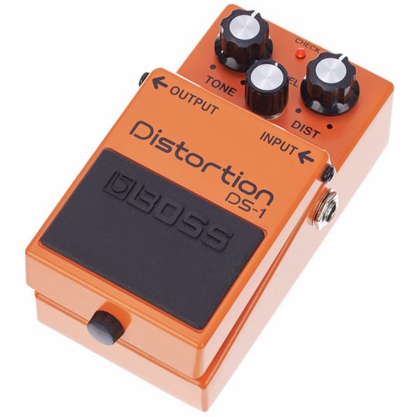 Beginner Guitar Pedals - Boss DS-1